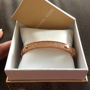 Michael kors bracelet.